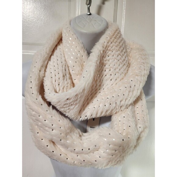 Apt 9 Woman’s infinity scarf ivory cream color with silver foiled dots - Picture 1 of 12